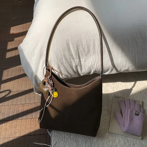 Vintage Suede Hobo Underarm Bag For Women Retro Minimalist One Shoulder Bag With Pendant Solid Color Casual Handbag Gift