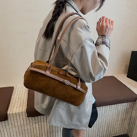 Bolso de Axila de Cuero PU de Gamuza Vintage Bolso Bowling Mate de Moda Color Sólido con Hebilla de Cinturón para Mujer