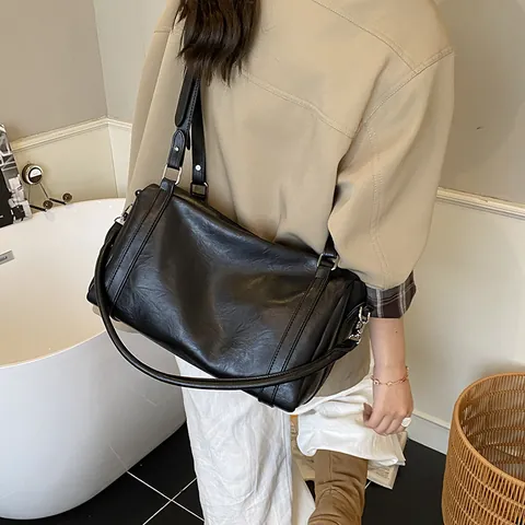 Women Vintage PU Leather Boston Shoulder Bag Large Capacity Crossbody Tote Bag Minimalist Commuter Handbag With Silver Hardware