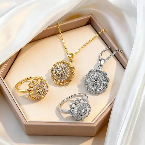 Collana con Pendente a Girasole Rotante in Zirconia per Donna Catena in Acciaio Inossidabile Anello Girevole in Rame Gioielli