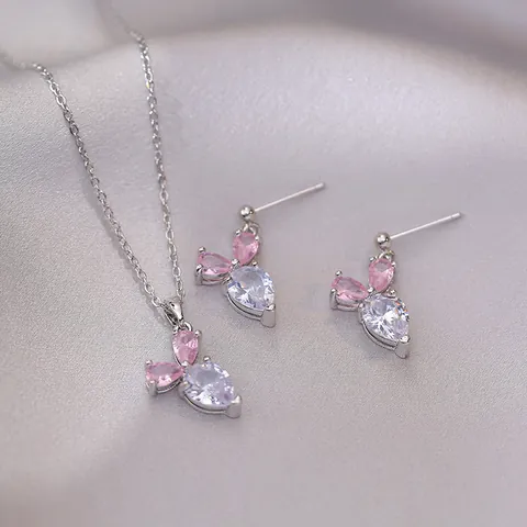 Carrot Rabbit Pendant Necklace Pink Zircon Rhinestone Inlaid Stainless Steel Sweet Korean Style Fashion Jewelry For Women