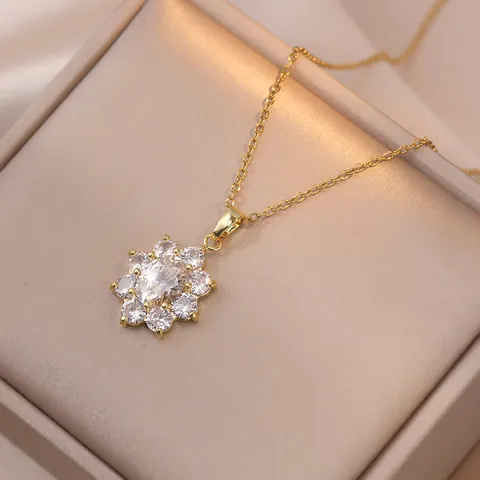 Elegant Flower Zirconia Pendant Necklace For Women Stainless Steel Chain Fashion Floral Jewelry Luxury Temperament Accessory