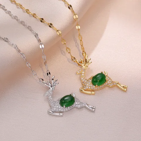 Collana da Donna con Ciondolo Alce in Acciaio al Titanio Rame Pietra Sintetica Verde Zirconia Elegante Gioielli di Natale