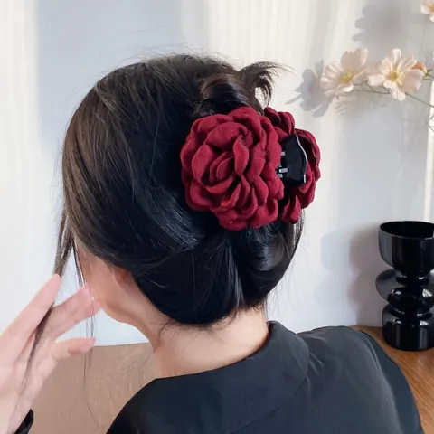 Vintage 3D Fabric Rose Hair Claw Clip Large Floral Shark Clip Elegant Hair Jaw Clip For Women French Party Hair Accessories
