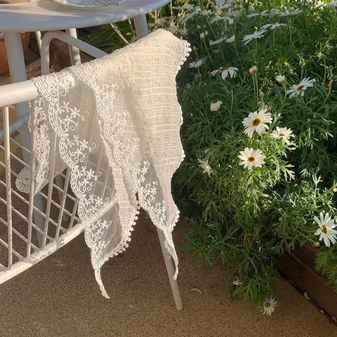 Vintage Pastoral Floral Lace Triangle Hair Scarf For Women Hollow Out Embroidery Headwrap Photography Travel Accessory Hairband