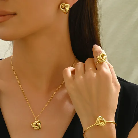 Conjunto de Joyería Nudo de Amor en Aleación de Zinc Chapado en Oro Plata para Mujer Minimalista Giro Collar Pendientes Pulsera Anillo