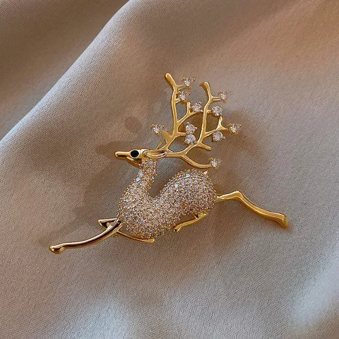 Elegant Zircon Reindeer Brooch For Women Gold Plated Copper Artificial Pearl Animal Lapel Pin Christmas Gift Fine Jewelry Accessory