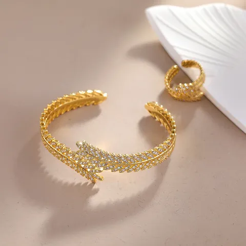 Lussuoso Set di Gioielli in Acciaio al Titanio Zirconia Spiga di Grano Bracciale Anello Oro Argento Placcato Regolabile