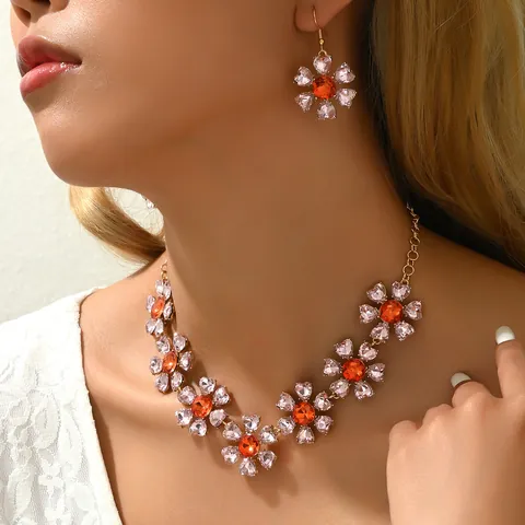Luxury Alloy Zirconia Flower Jewelry Set With Pink Heart Rhinestone Necklace And Matching Earrings For Women Wedding Party Gift