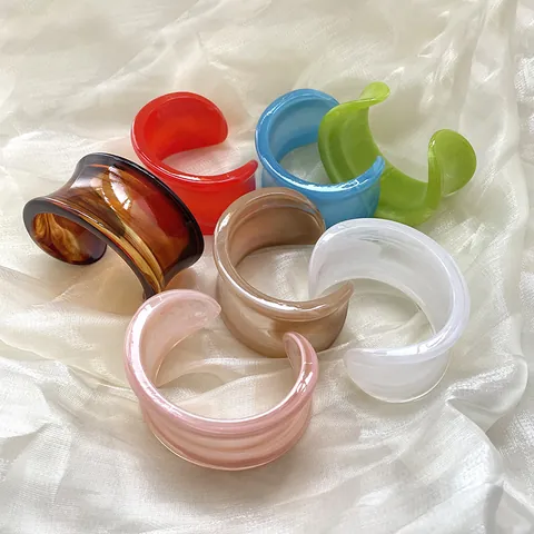 Bohemian Acrylic Resin Open Cuff Bracelet For Women Marble Amber Pattern Wide Bangle Jewelry Fashion Hand Accessories