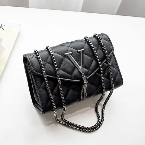 Damen Gesteppte PU Leder Schultertasche Mit Metall V Logo Quaste Kette Riemen Kleine Umhängetasche Mode Messenger Handtasche