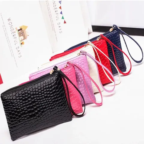 Women's Fashion Crocodile Pattern PVC Clutch Bag Stylish Wristlet Zipper Purse Handheld Phone Storage Bag For Daily Party