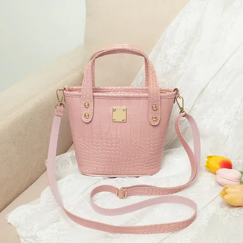 Women Crocodile Pattern PU Leather Bucket Bag Mini Crossbody Shoulder Bag With Metal Decoration Fashion Handbag Daily Use
