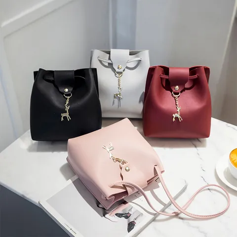 Women Fashion PU Leather Mini Bucket Bag With Deer Charm Drawstring Crossbody Shoulder Bag For Daily Casual Streetwear Lady Purse