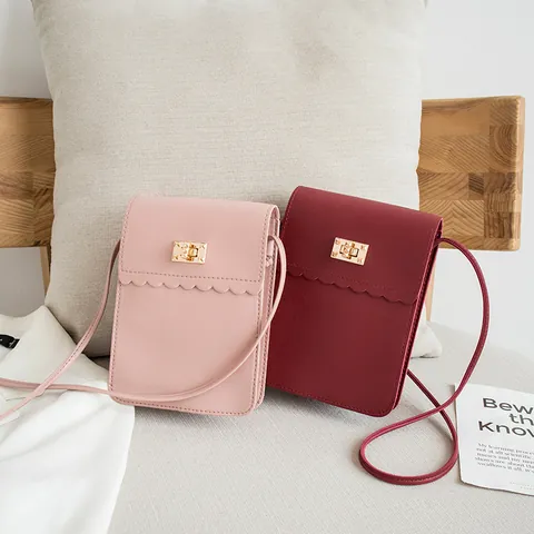 Borsa per Cellulare da Donna in Pelle PU con Bordo a Festoncino Borsa a Tracolla Piccola Quadrata Verticale con Chiusura a Lucchetto in Metallo Oro