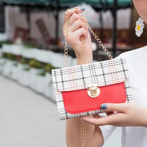 Bolso Cuadrado Pequeño con Estampado de Cuadros para Mujer Color de Contraste Cuero PU Cadena de Metal Bolso de Hombro Bandolera