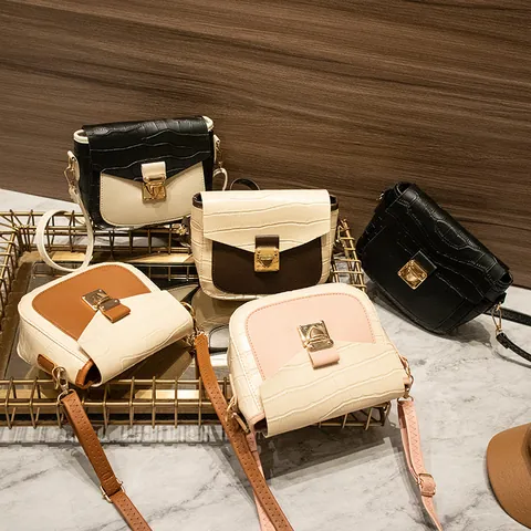 Women's Vintage Crocodile Pattern PU Leather Small Square Bag With Metal Lock Casual Shoulder Crossbody Phone Bag