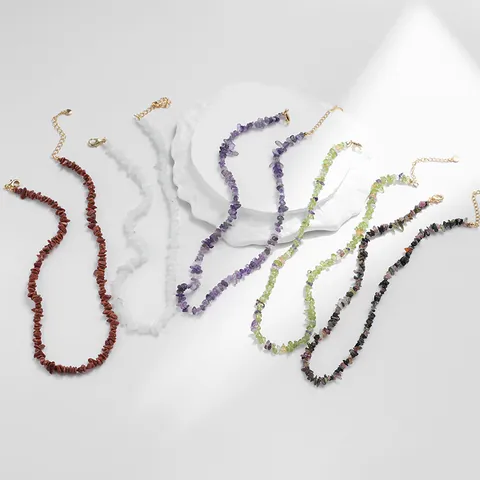 Boheemse Natuursteen Grind Ketting Voor Vrouwen Onregelmatige Handgeweven Sleutelbeen Ketting Met Verguld Koperen Legering Sieraden