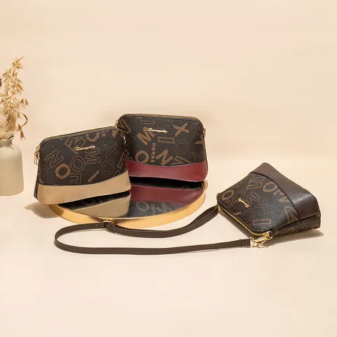 Sac Coquille Vintage pour Femmes Monogramme Couleur Contrastée en Cuir PU Bandoulière Mode Quincaillerie Dorée pour Dames