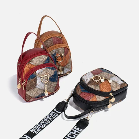 Women Retro Patchwork Quilted Crossbody Bag With Artificial Pearl Cat Charm And Wide Strap PU Leather Shoulder Bag And Pouch Set