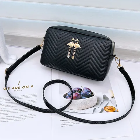 Women Fashion V-Quilted PU Leather Crossbody Bag With Golden Swan Flamingo Pendant Crystal Tassel Small Square Shoulder Bag