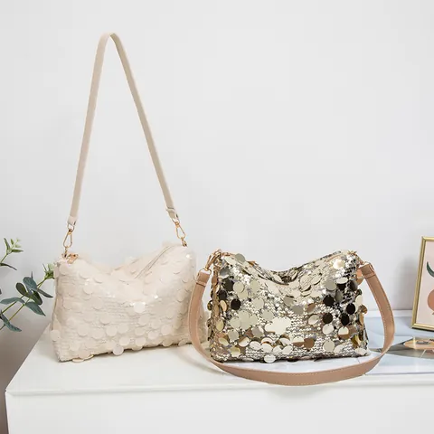 Women Trendy Metallic Sequin Underarm Bag Fashion Circular Sequin Single Shoulder Crossbody Bag Glitter Party Purse Bag
