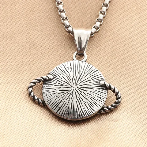 Vintage Titanium Steel Saturn Planet Pendant Necklace Retro Punk Sunburst Star Round Medal Space Jewelry For Men Unisex