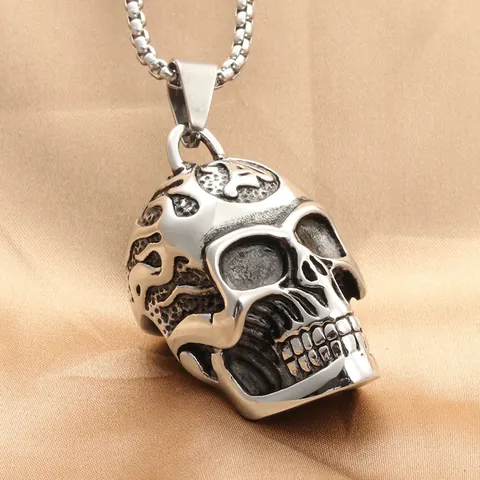 Collana con Ciondolo a Teschio in Acciaio Inossidabile Vintage Punk Con Catena Veneziana Per Uomo Gotico Fiamma Lettera A Gioielli