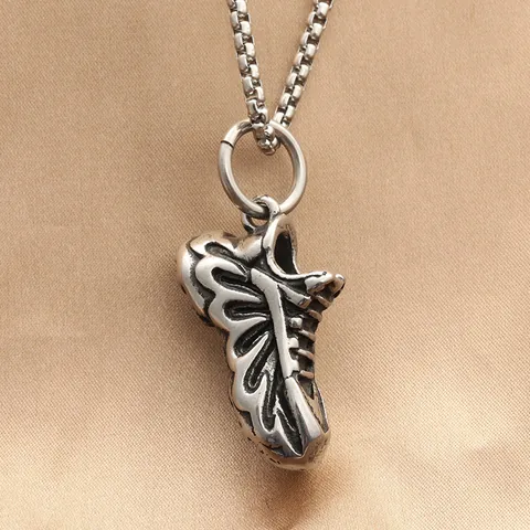 Vintage Stainless Steel Sneaker Pendant Necklace For Men Punk Hip Hop Streetwear Jewelry Silver Distressed Shoe Charm