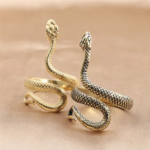 Vintage Punk Titanium Steel Snake Ring For Men Women Gothic Wrap Finger Ring Realistic Scale Texture Animal Jewelry