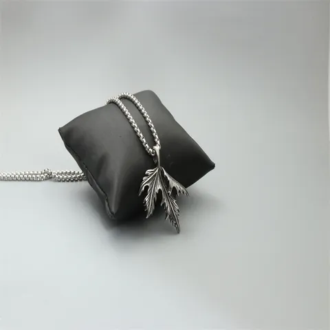 Vintage Maple Leaf Pendant Necklace For Men Women Stainless Steel Distressed Botanical Leaf Charm Necklace Retro Trendy Jewelry Gift
