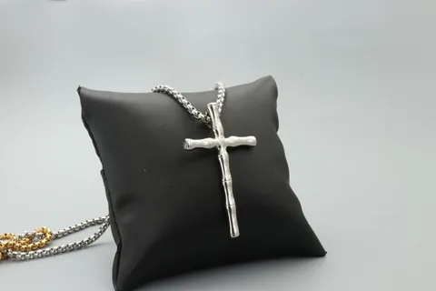Vintage Bamboo Cross Pendant Necklace Titanium Steel Poker Suit Engraved Gold Silver Jewelry For Men Women Hip Hop Necklaces