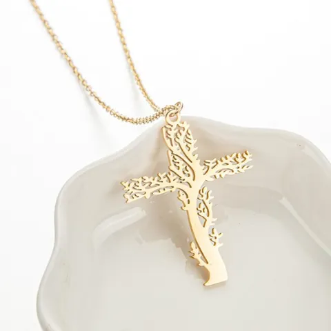 Collier Pendentif Croix en Acier Inoxydable Vintage Avec Arbre de Vie Design Creux Bijoux Hip Hop Pour Hommes Femmes