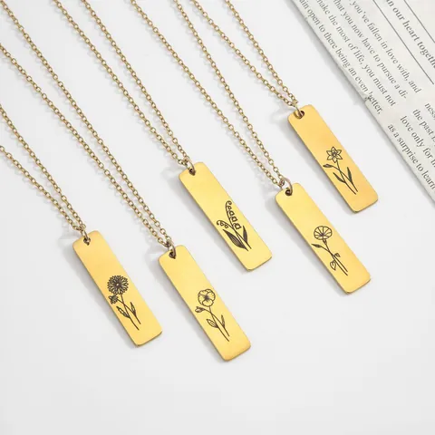 Stainless Steel Flower Engraved Rectangle Bar Pendant Necklace Gold Plated Botanical Rose Daisy Jewelry For Women Gift