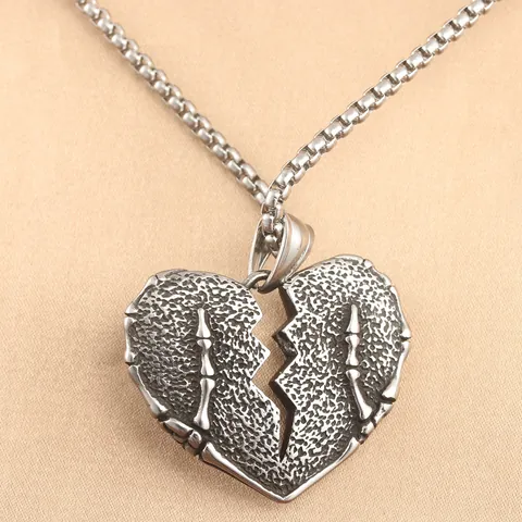 Collana Con Ciondolo Cuore Spezzato in Acciaio Inossidabile Gothic Punk Con Mani Di Scheletro Gioielli Vintage Per Uomo Donna