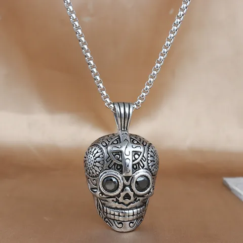 Collar con Colgante de Cruz y Calavera de Acero Inoxidable Vintage Gótico Punk Ojo de Zirconia Negra Joyería para Hombres y Mujeres
