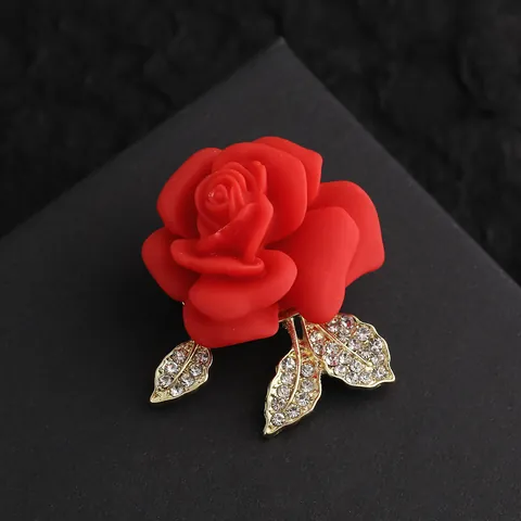 Elegant Red Rose Brooch With Gold Rhinestone Leaves Zinc Alloy Flower Corsage Pin For Women Suits Dress Wedding Party Jewelry