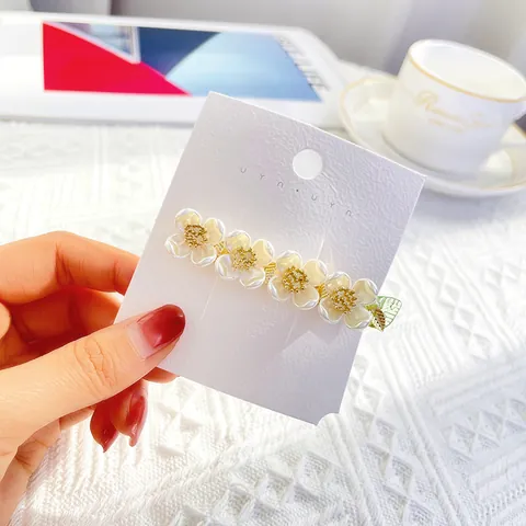 Süße Blumen Perlen Entenschnabel Haarspange Für Damen Gold Legierung Strass Haarnadel Elegante Blüte Blatt Seitenclip Haarschmuck