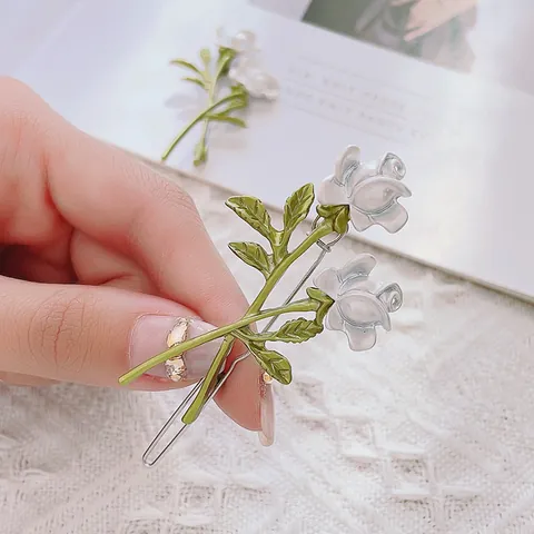 Elegant White Rose Hair Clip Brooch Alloy Enamel Floral Hair Accessory For Women Fresh Mori Style Wedding Party Jewelry