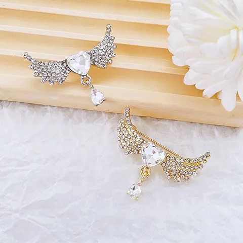 Broche de Alas de Ángel Corazón con Diamantes para Mujer Oro Plata Aleación de Zinc Cristal Colgante Gota de Agua Alfiler de Traje