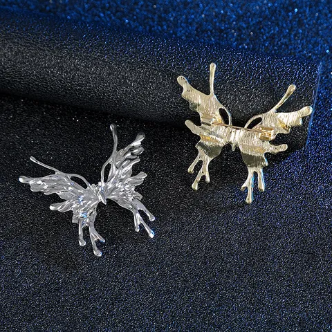 Vintage Flüssigmetall Schmetterling Brosche Zinklegierung Minimalistisch Geschmolzenes Gold Silber Schwarz Damen Anstecknadel