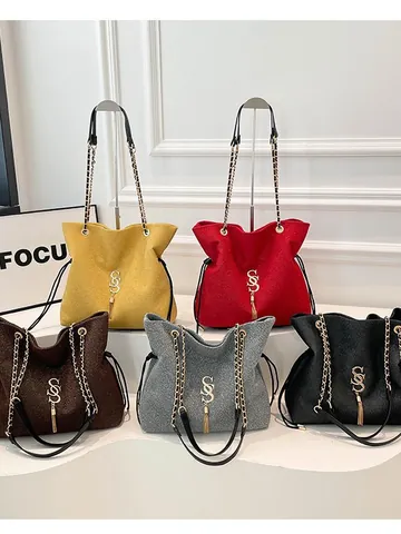 Damen Stilvolle Eimertasche Glitzer Pailletten Textur Quaste Detail Kette Riemen Kordelzug Schultertasche Große Kapazität Pendler Tote