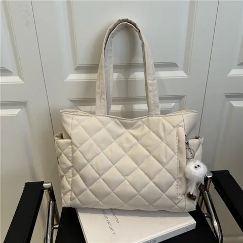 Women Large Capacity Rhombus Quilted Tote Bag Simple Commuter Shoulder Bag With Plush Pendant Stylish Cotton Fabric Handbag