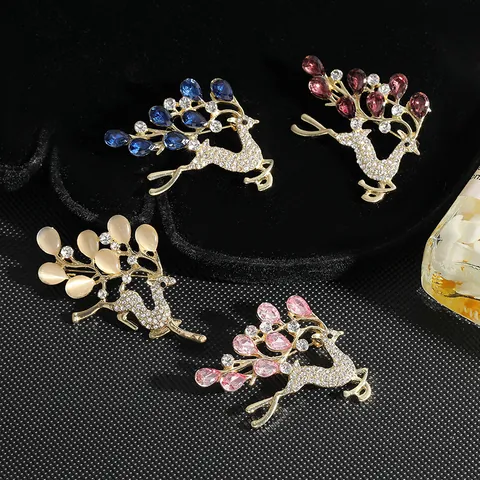 Fashion Zinc Alloy Deer Brooch Rhinestone Opal Water Drop Crystal Animal Brooch Pin For Women Christmas Coat Jewelry Gift