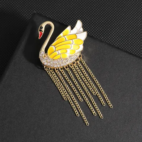 Elegant Swan Tassel Brooch For Women Zinc Alloy Rhinestone Enamel Drip Oil Fashion Jewelry Lapel Pin For Suit Coat Accessories