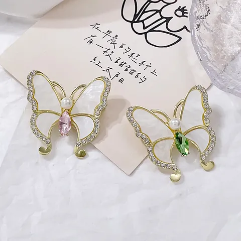 Broche Papillon Élégante Pour Femmes Alliage de Zinc Plqué Or Strass Perle d'Imitation Épingle Pour Mariage Banquet Décoration