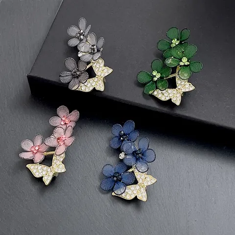 Elegant Flower Butterfly Brooch For Women Zinc Alloy Rhinestone Mesh Fabric Anti Exposure Pin Fashion Jewelry Wedding