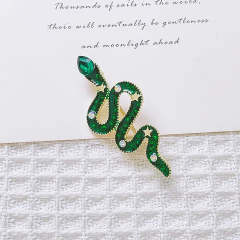 Vintage Personalized Snake Brooch Pin Alloy Rhinestone Zodiac Animal Brooches For Women Men Clothing Accessories Jewelry Gift
