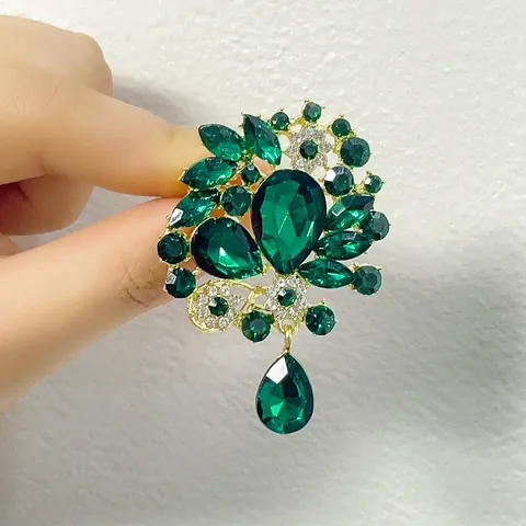 Elegante Broche de Flor de Aleación de Vidrio Con Colgante de Gota de Agua Verde Esmeralda Champaña Strass Pin para Mujer