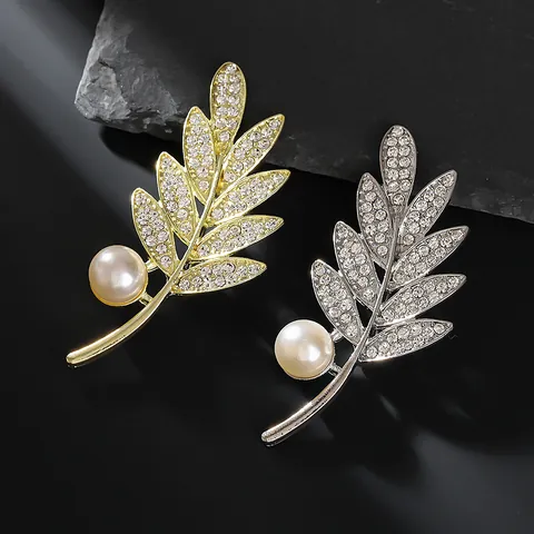 Broche Elegante en Forma de Hoja Aleación de Zinc Zirconia Sintética Strass Con Alfiler de Perla Artificial de Imitación Joyería Mujer